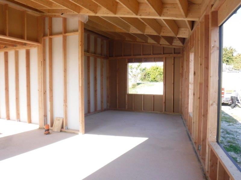 Ossature bois isolée en paille à Mortagne (17)